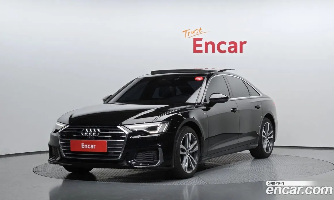 سيارة Audi معروضة من أوتوبان