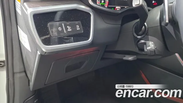 Audi A6 C8 vehicle